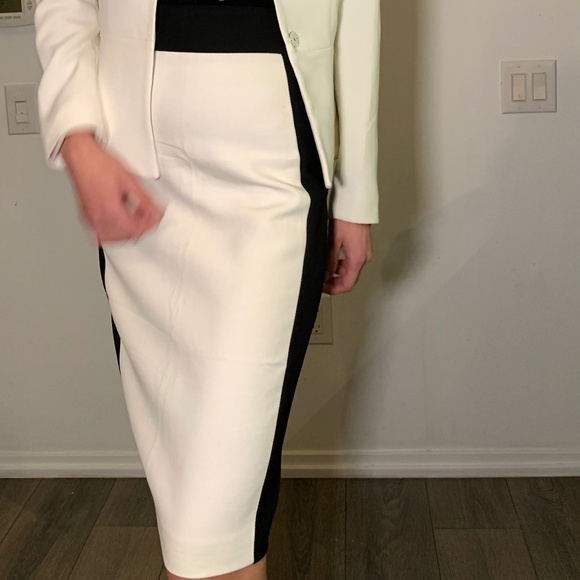 Elegant ZARA Black and White Skirt, Perfect for elegant evenings, office outfit - Picture 4 of 15